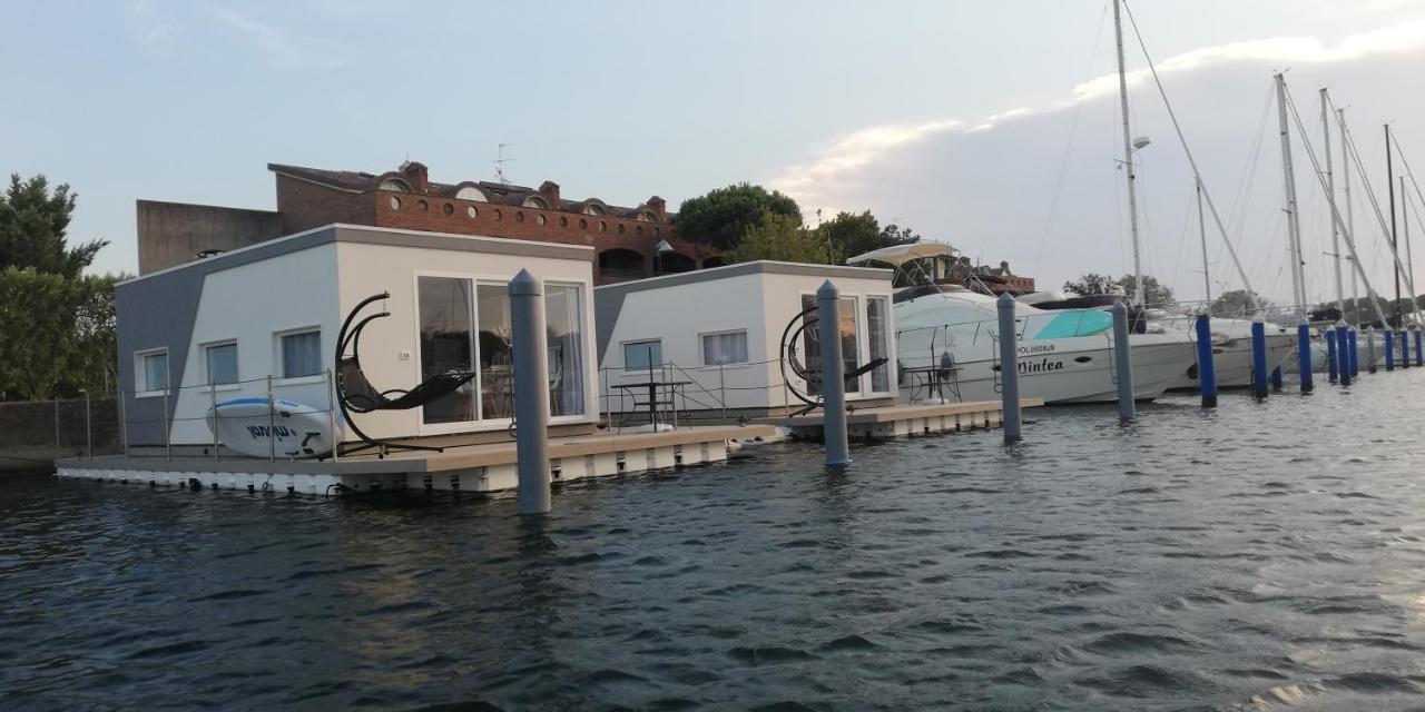 Marina Degli Estensi Floating Resort Llido Degli Estensi Eksteriør billede