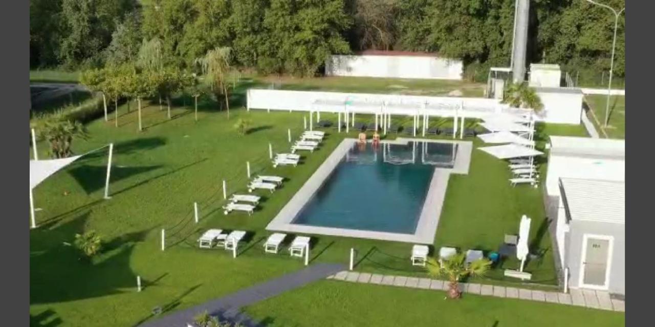 Marina Degli Estensi Floating Resort Llido Degli Estensi Eksteriør billede