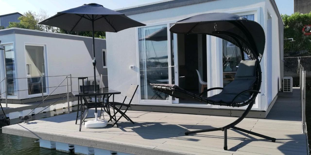 Marina Degli Estensi Floating Resort Llido Degli Estensi Eksteriør billede