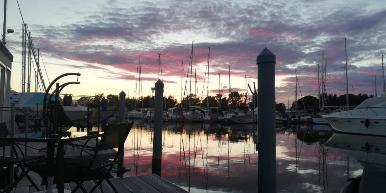 Marina Degli Estensi Floating Resort Llido Degli Estensi Eksteriør billede