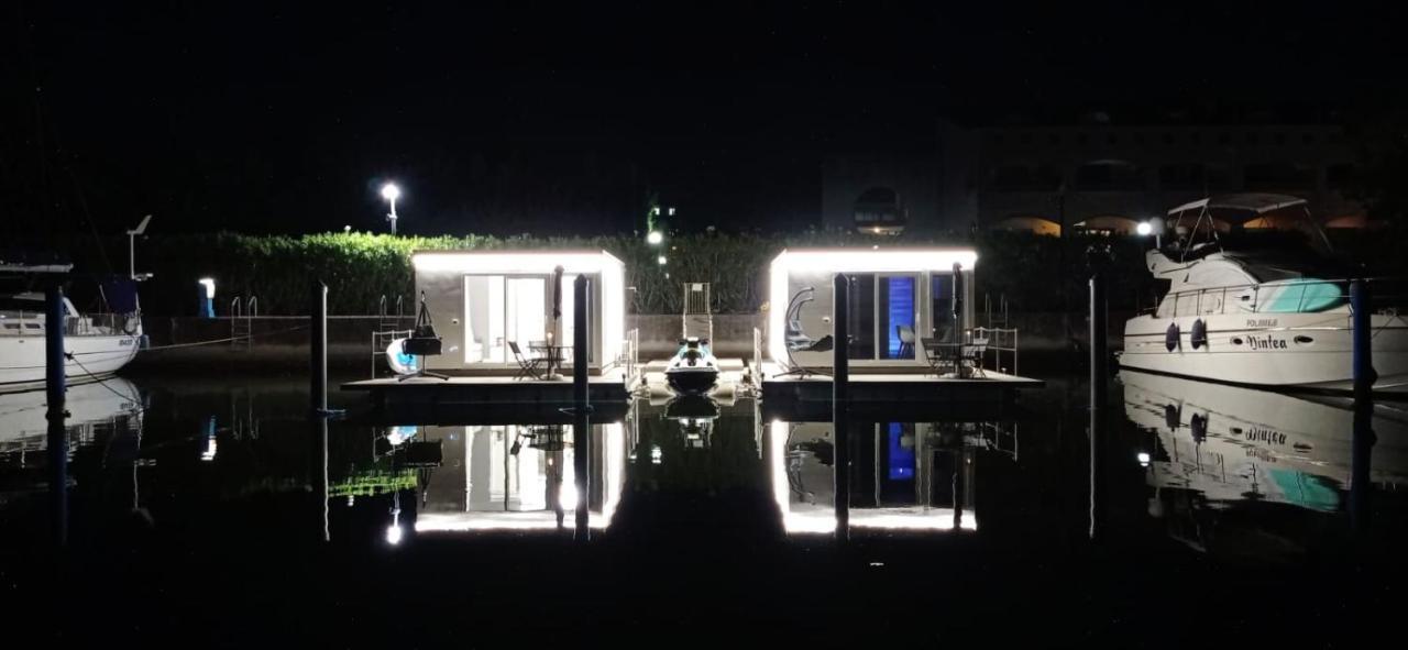 Marina Degli Estensi Floating Resort Llido Degli Estensi Eksteriør billede