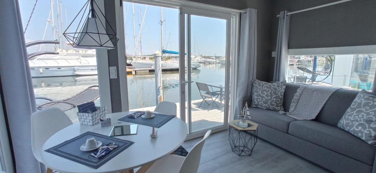 Marina Degli Estensi Floating Resort Llido Degli Estensi Eksteriør billede