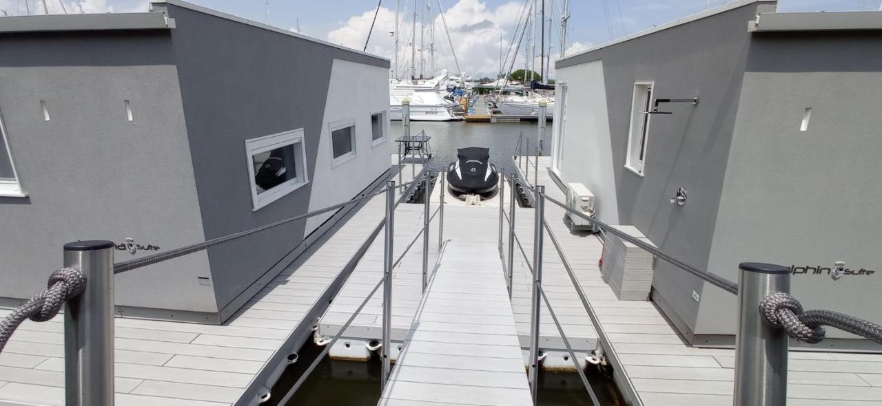 Marina Degli Estensi Floating Resort Llido Degli Estensi Eksteriør billede