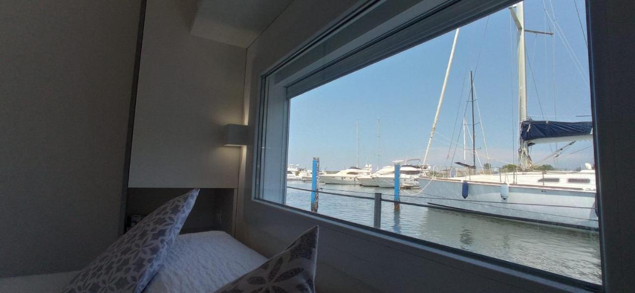 Marina Degli Estensi Floating Resort Llido Degli Estensi Eksteriør billede