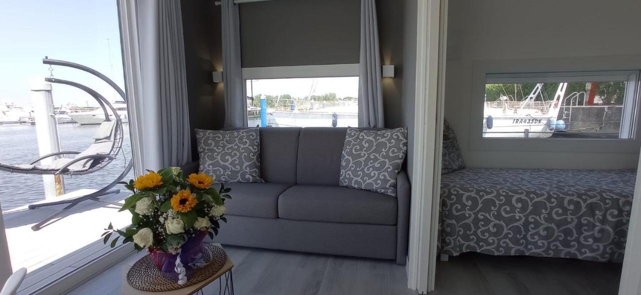 Marina Degli Estensi Floating Resort Llido Degli Estensi Eksteriør billede