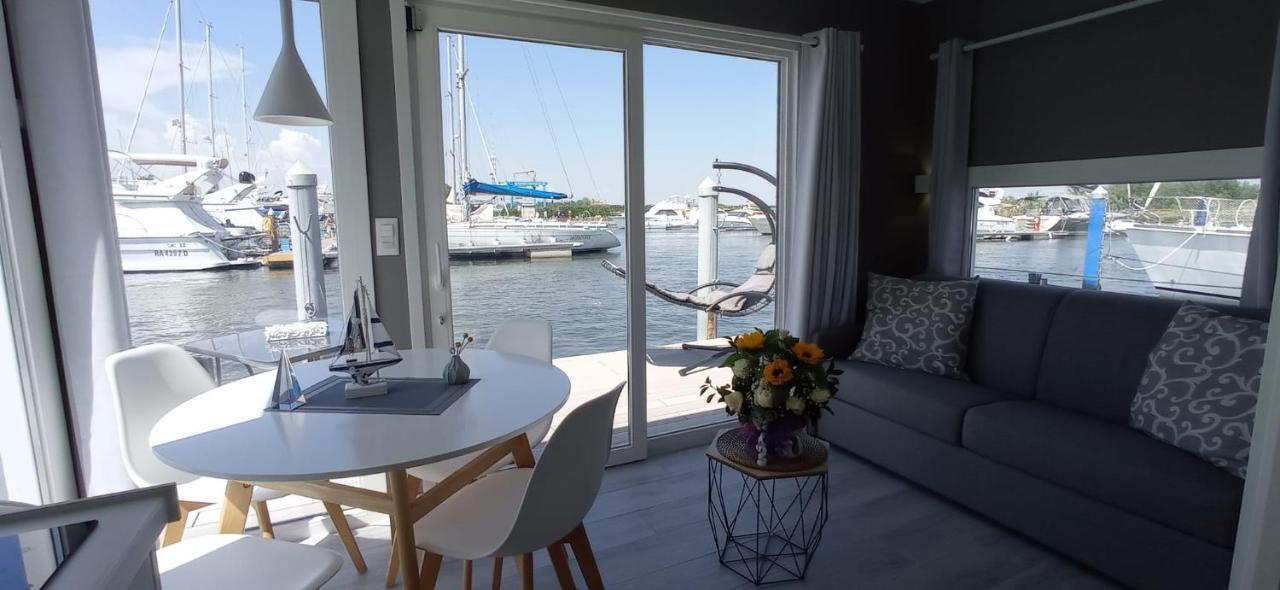 Marina Degli Estensi Floating Resort Llido Degli Estensi Eksteriør billede