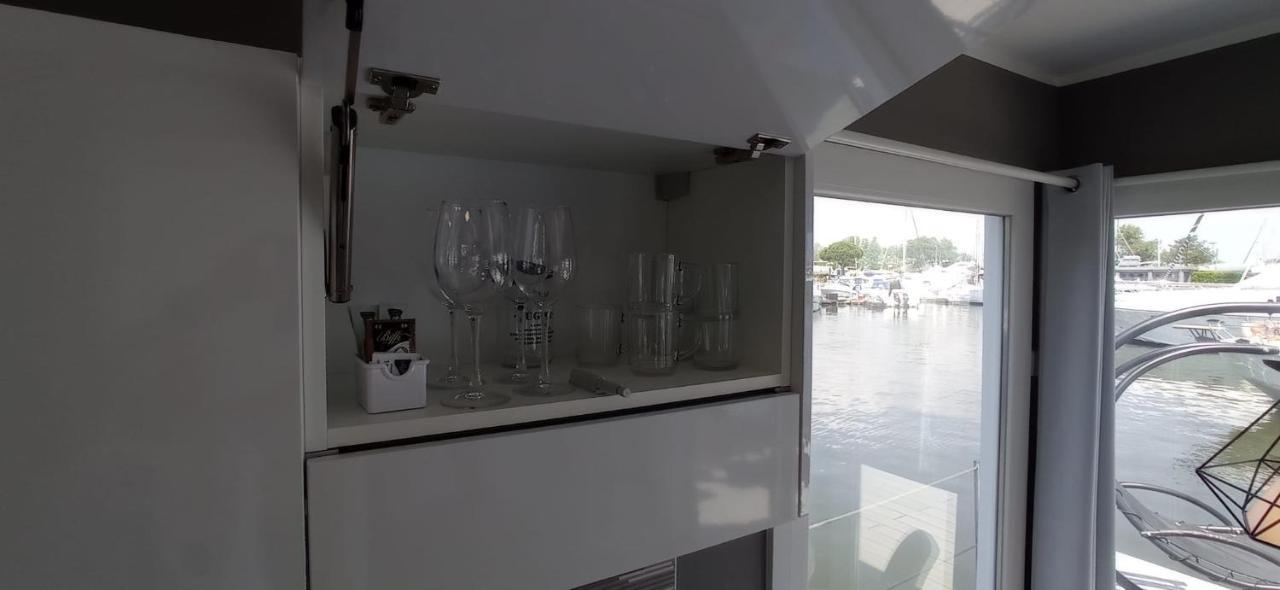 Marina Degli Estensi Floating Resort Llido Degli Estensi Eksteriør billede