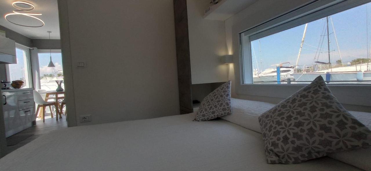 Marina Degli Estensi Floating Resort Llido Degli Estensi Eksteriør billede